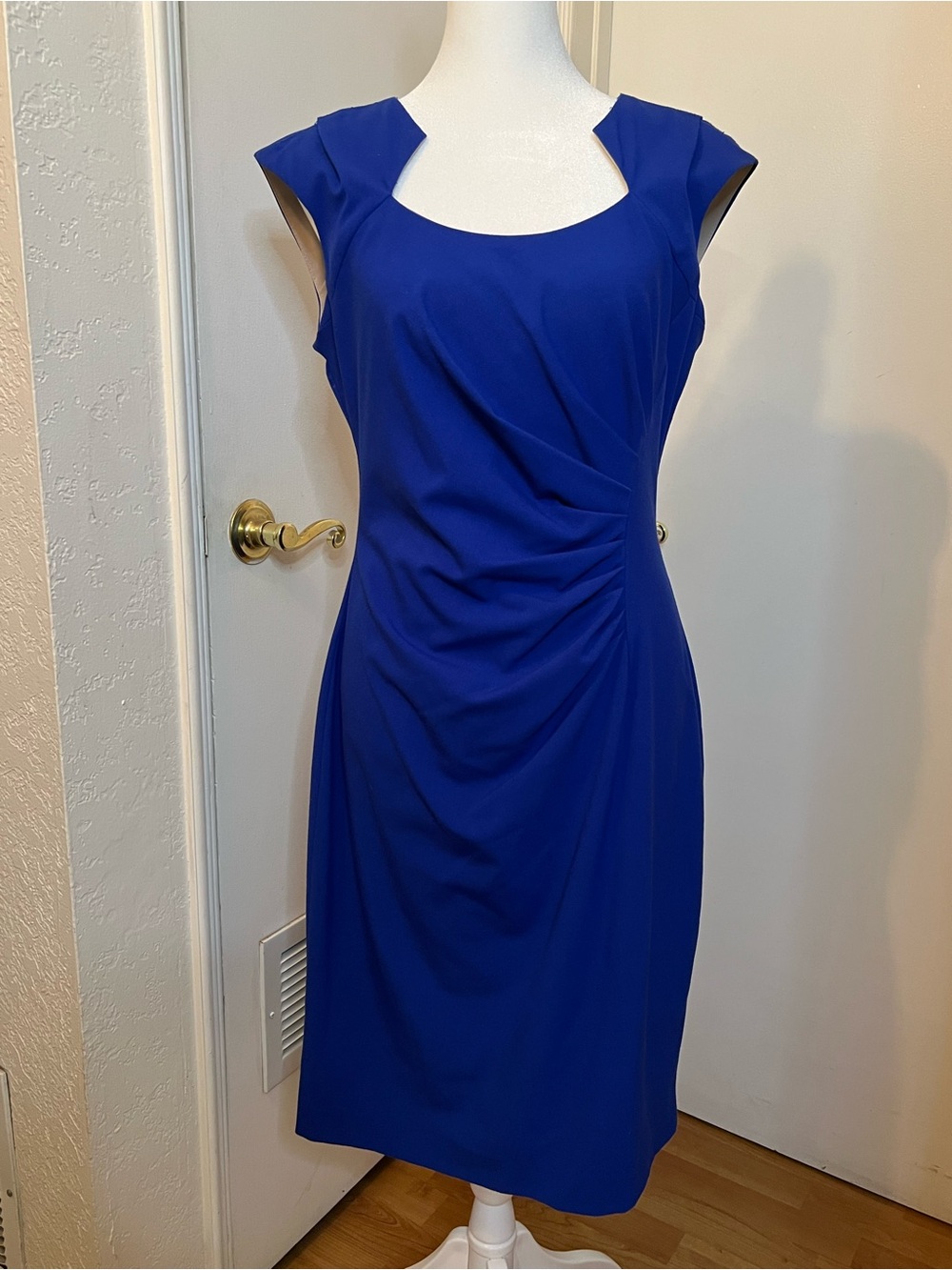 Ellen Tracy Cobalt Blue Cap-Sleeve Ruched Sheath Dress